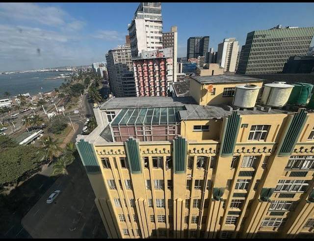 2 BEDROOM APARTMENT FOR SALE IN ESPLANADE